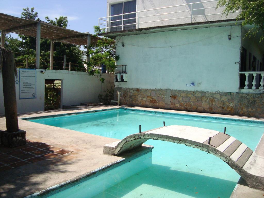 Hotel Teques Inn Tequesquitengo Exteriér fotografie