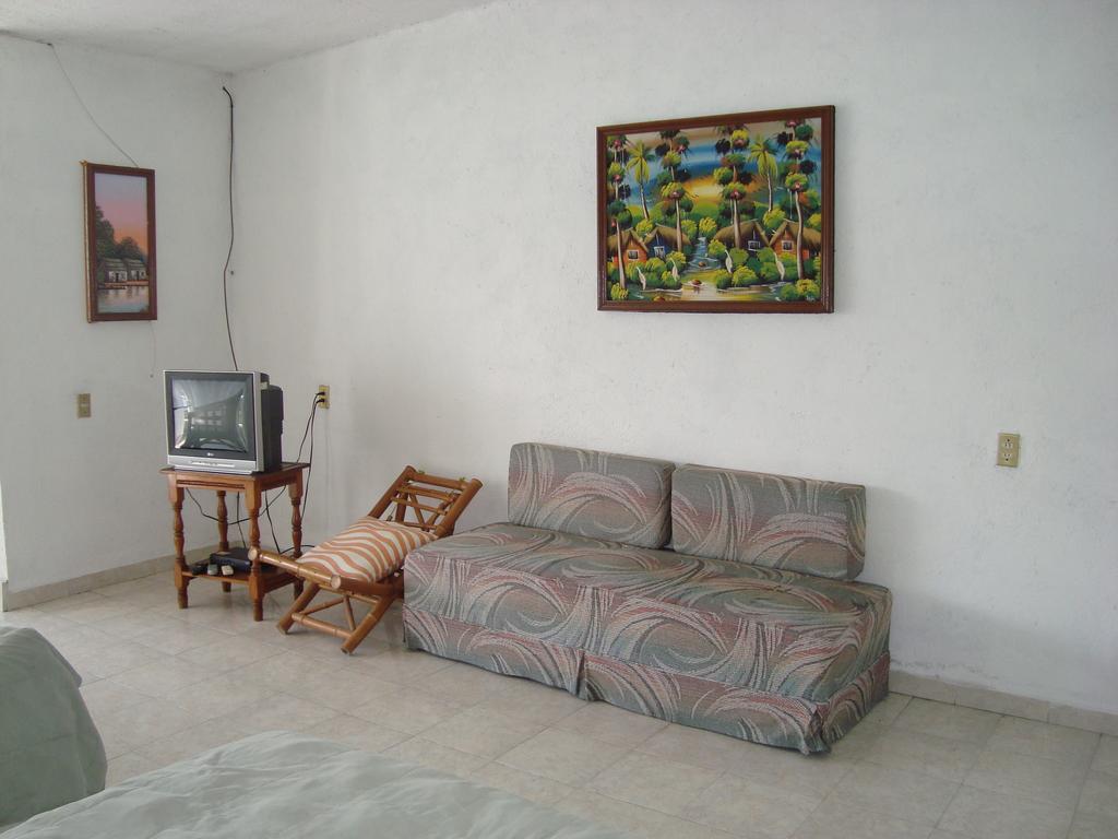 Hotel Teques Inn Tequesquitengo Pokoj fotografie